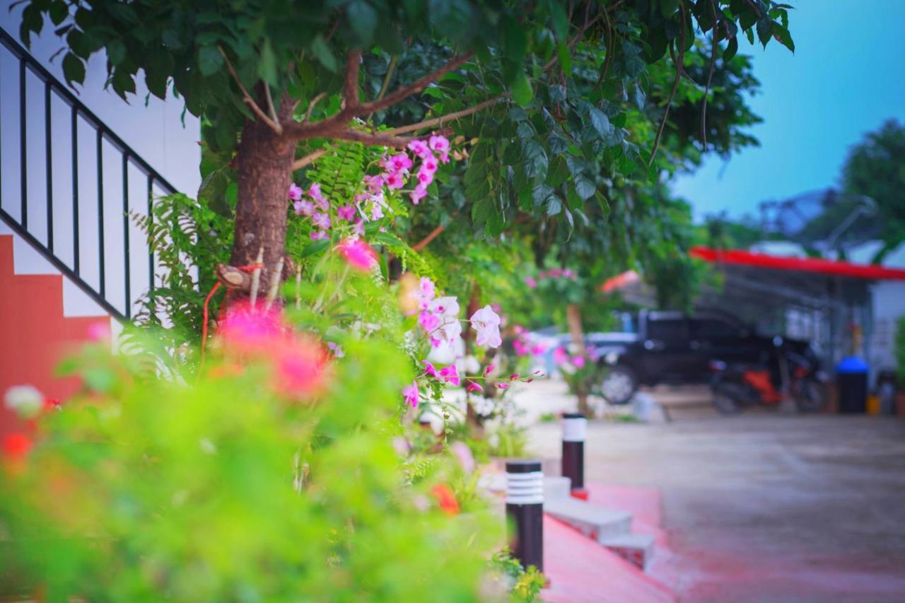 Pantip Boutique Hotel Lamphun Εξωτερικό φωτογραφία